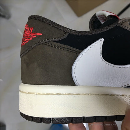 Travis Scott x Air Jordan 1 Low 'Mocha'