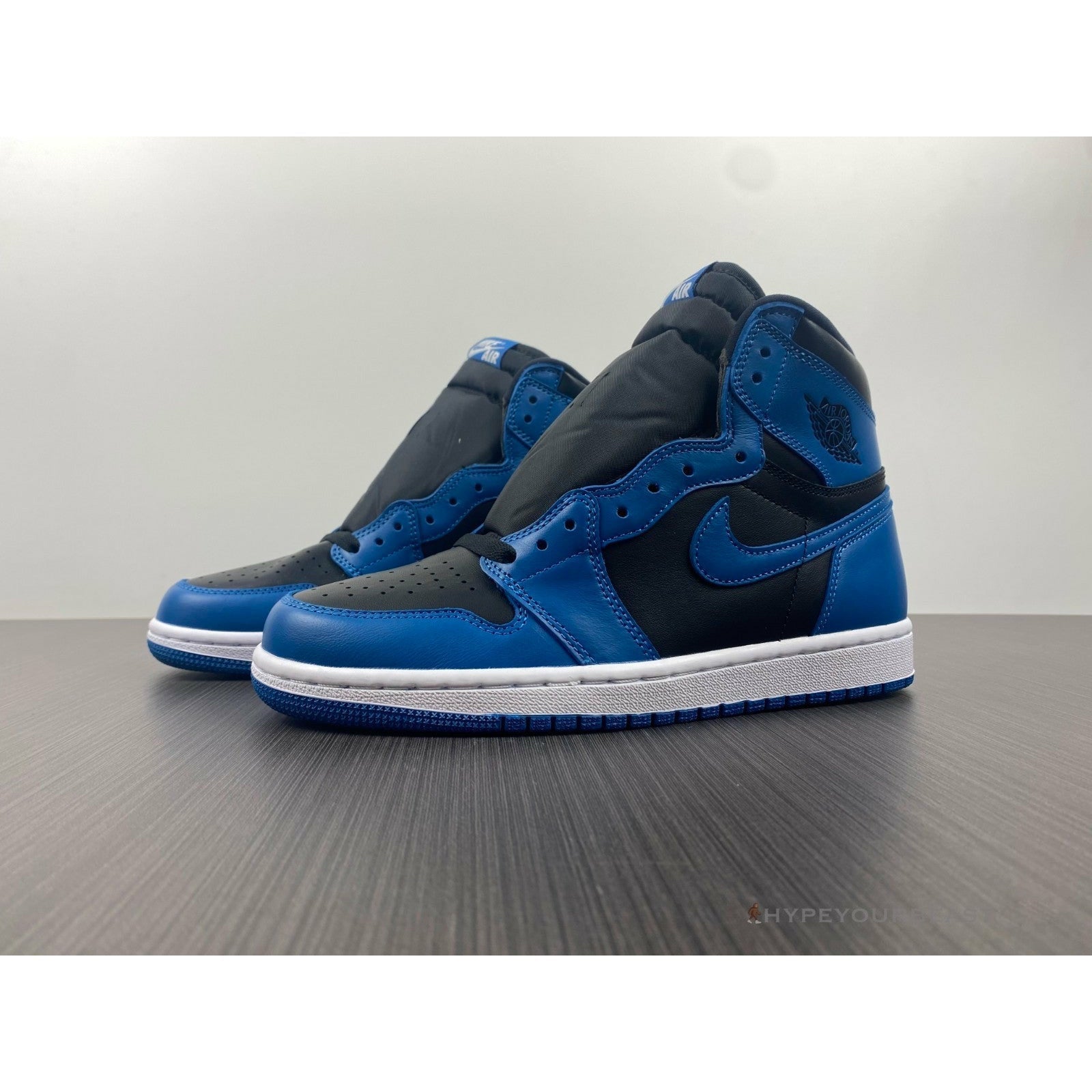 Air Jordan 1 Retro High OG 'Dark Marina Blue'