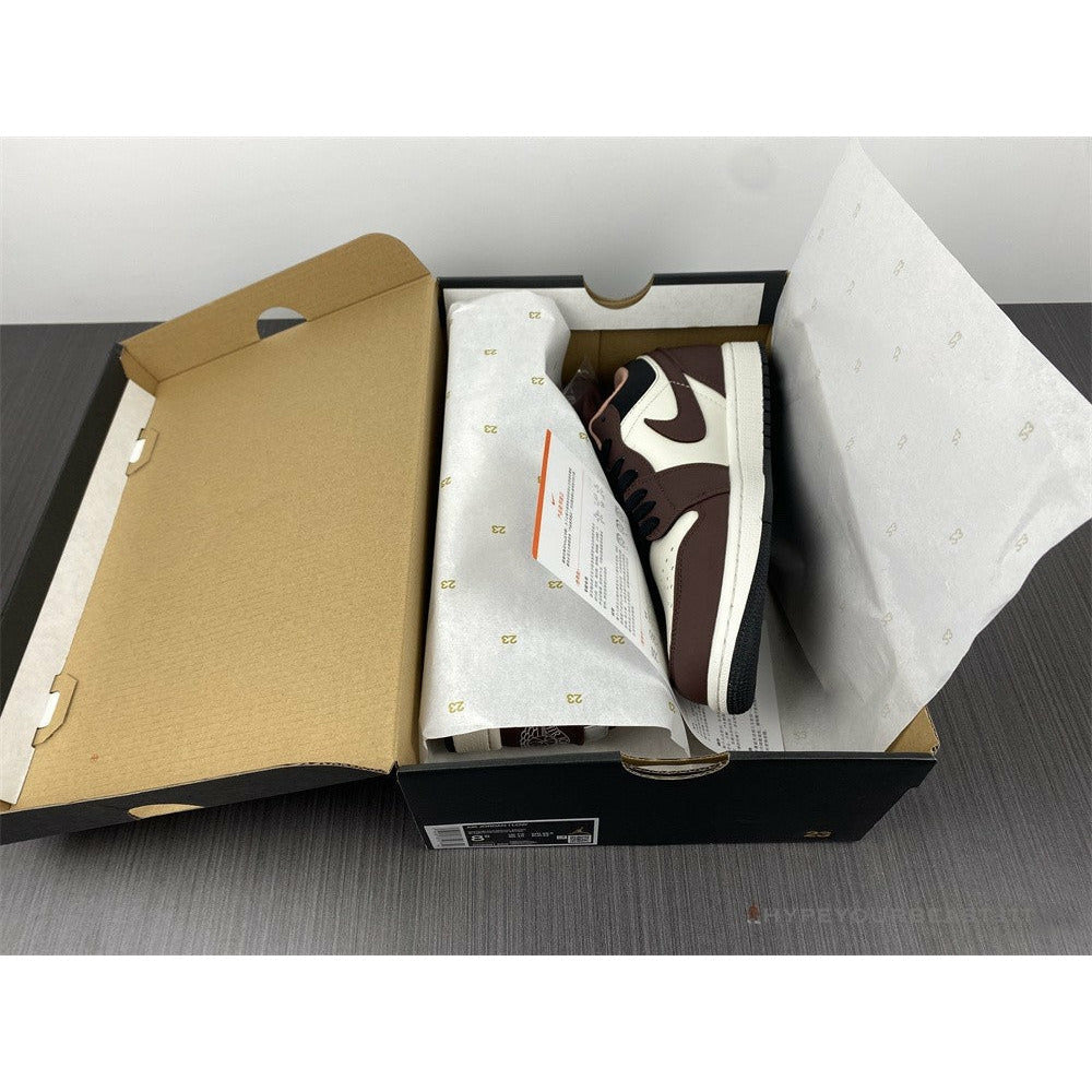 Air Jordan 1 Low 'Mocha'